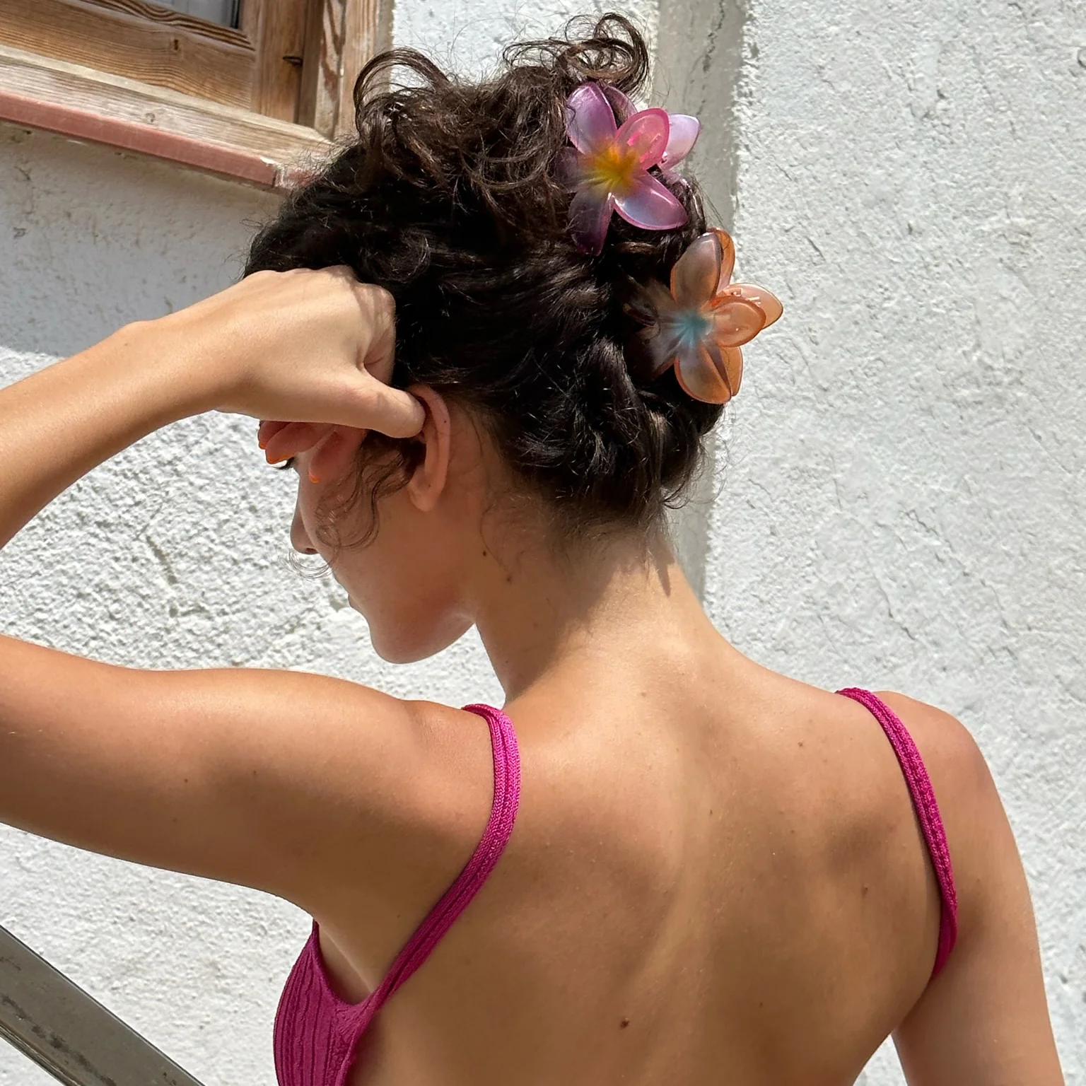 Super Bloom Clip in Nectarine Pearl - Image 2